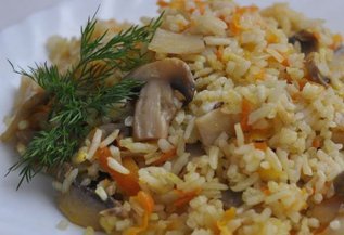 Отличный вариант плова - рис с грибами